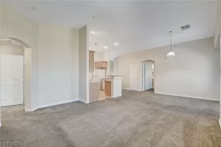 Photo #5: 2511269 Listing