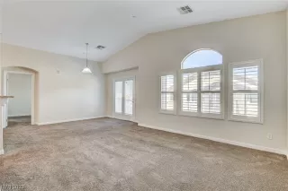 Photo #6: 2511269 Listing