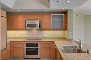 Photo #2: 2511270 Listing