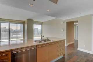 Photo #4: 2511270 Listing