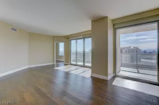 Photo #5: 2511270 Listing