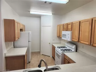 Photo #3: 2511275 Listing 