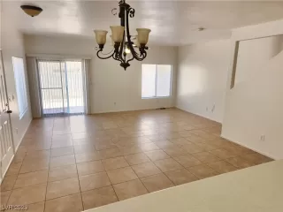 Photo #6: 2511275 Listing 