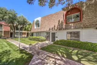 Photo #5: 2511283 Listing