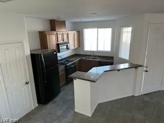 Photo #4: 2511304 Listing 