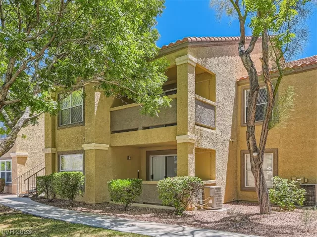 MLS: 2511306 Condo For Sale