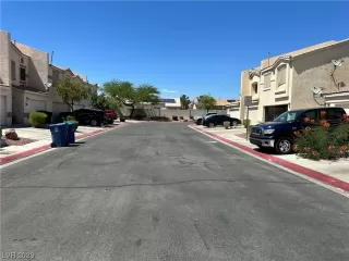 Photo #2: 2511315 Listing 