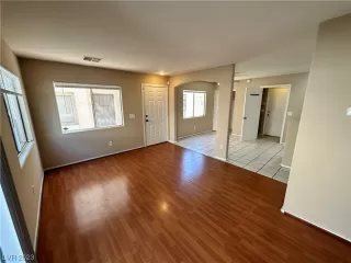 Photo #4: 2511315 Listing 