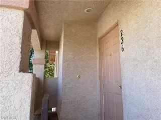 Photo #3: 2511324 Listing 