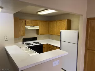 Photo #5: 2511324 Listing 