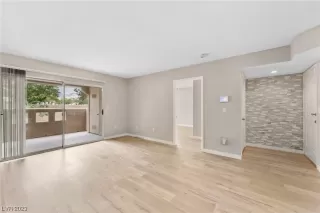 Photo #3: 2511336 Listing