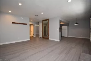 Photo #3: 2511377 Listing 