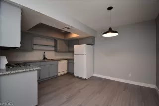 Photo #4: 2511377 Listing 