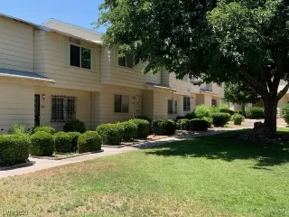 Photo #2: 2511386 Listing 