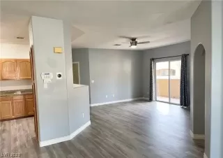 Photo #4: 2511411 Listing 