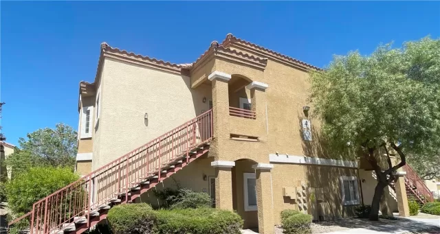 MLS: 2511435 Condo For Sale