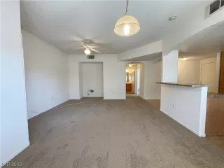 Photo #6: 2511435 Listing 