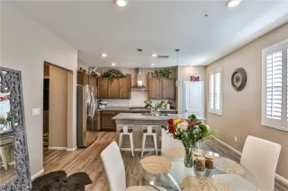 Photo #1: 2511437 Listing 