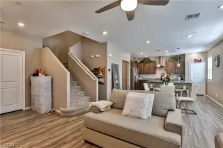 Photo #5: 2511437 Listing 