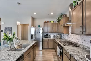 Photo #6: 2511437 Listing 
