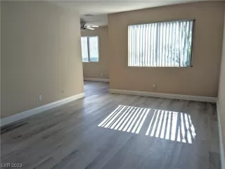 Photo #3: 2511469 Listing 