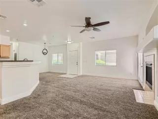 Photo #5: 2511478 Listing 