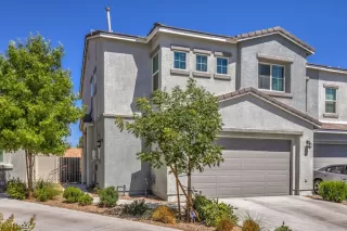 Photo #1: 2511500 Listing