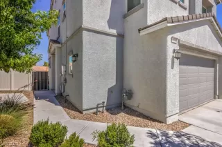 Photo #2: 2511500 Listing