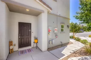 Photo #3: 2511500 Listing