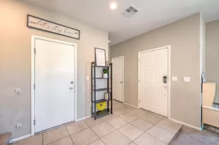 Photo #4: 2511500 Listing