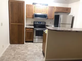 Photo #6: 2511506 Listing