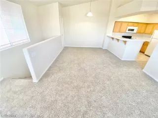 Photo #1: 2511518 Listing 