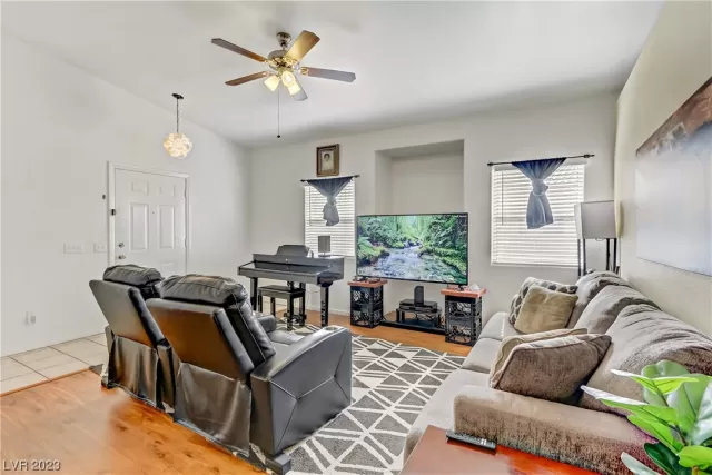 MLS: 2511525 Condo For Sale