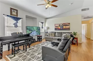 Photo #1: 2511525 Listing 