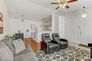 Photo #2: 2511525 Listing 