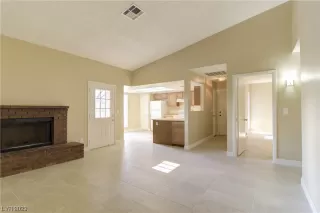 Photo #3: 2511527 Listing 