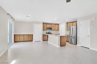 Photo #4: 2511569 Listing 