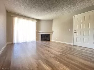 Photo #2: 2511572 Listing 