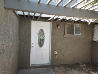 Photo #1: 2511593 Listing 