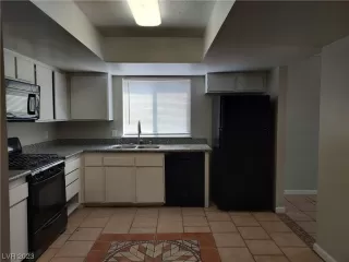 Photo #3: 2511593 Listing 