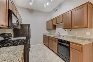 Photo #6: 2511613 Listing 