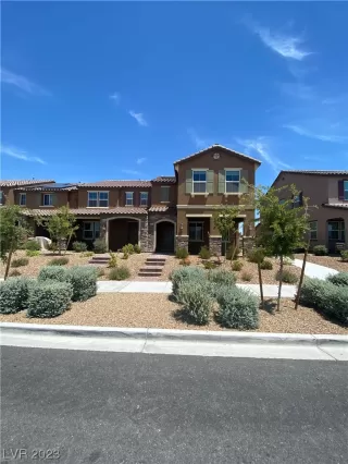 Photo #1: 2511616 Listing 