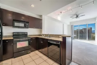 Photo #6: 2511622 Listing 