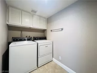 Photo #5: 2511624 Listing 