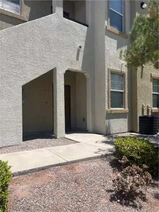 Photo #1: 2511659 Listing 