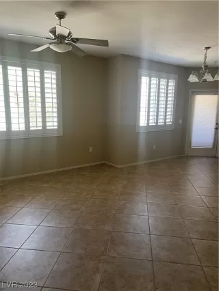 Photo #2: 2511659 Listing 