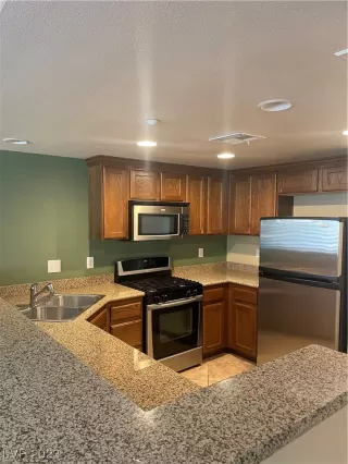 Photo #6: 2511659 Listing 