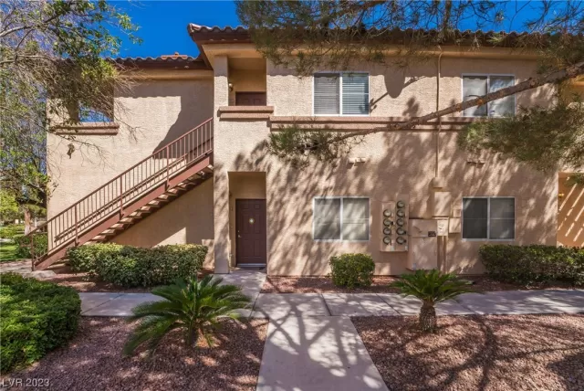 MLS: 2511670 Condo For Sale