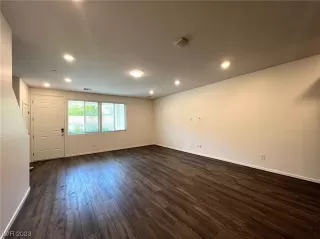 Photo #3: 2511721 Listing 