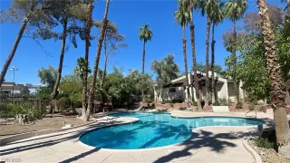 Photo #2: 2511726 Listing